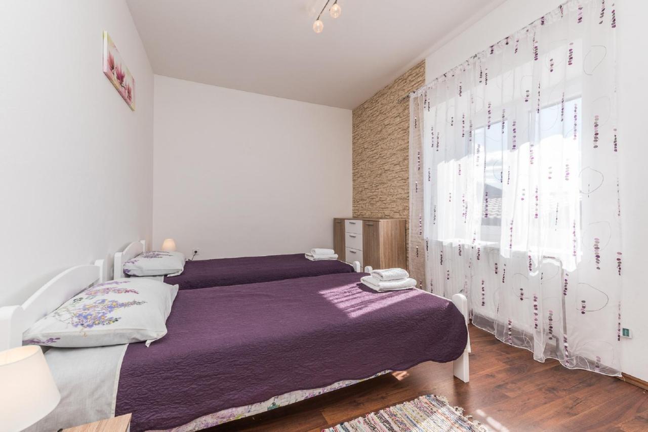 Holiday Home Tower With Private Pool, Sauna And Quads Smilcic Екстер'єр фото